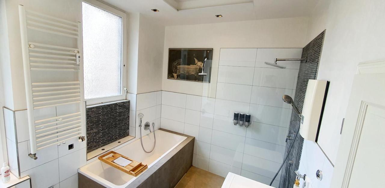 Sonniges Zimmer Mit Balkon Im Herzen Mannheims Exterior photo